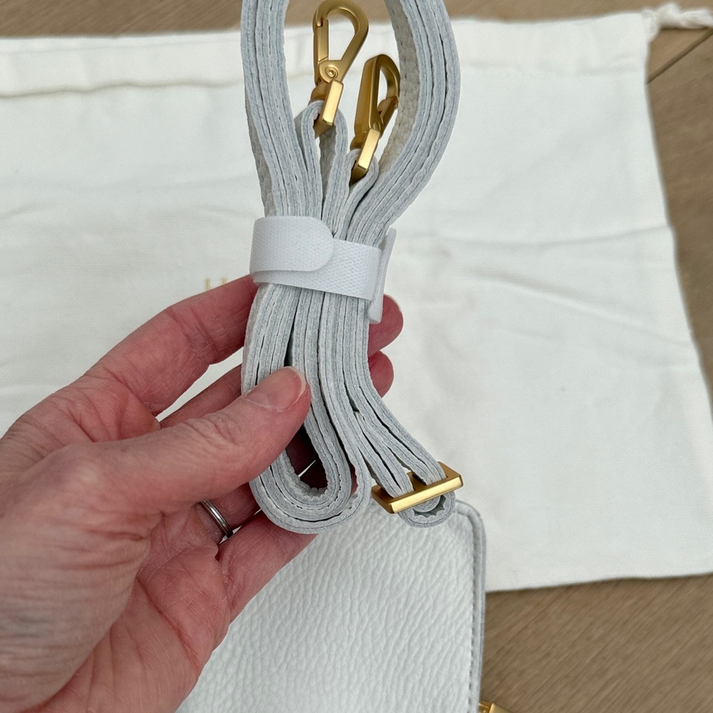 Brand New Hammitt White Leather Crossbody Phone Wallet - Picture 5 of 7